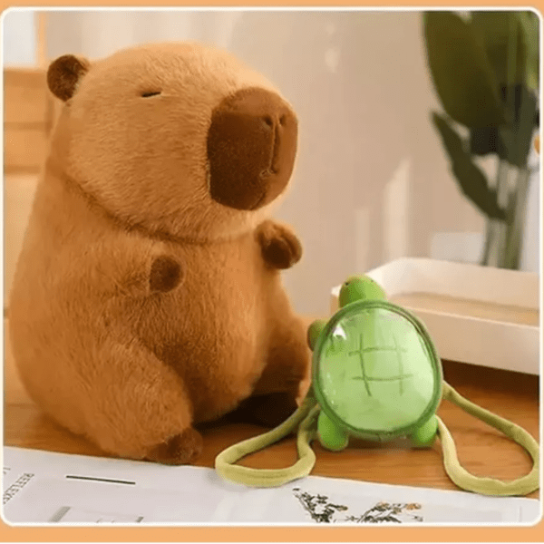 Brinquedo de Pelúcia- Capivara com Mochila de Tartaruga - Imagem 3